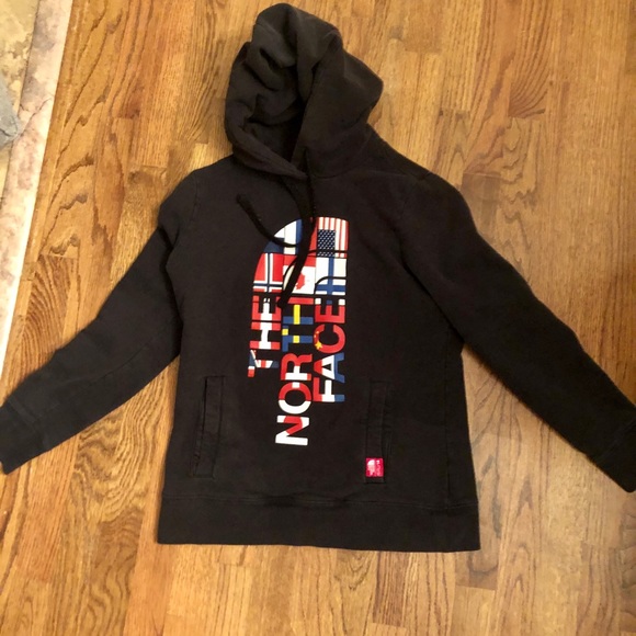north face flag hoodie